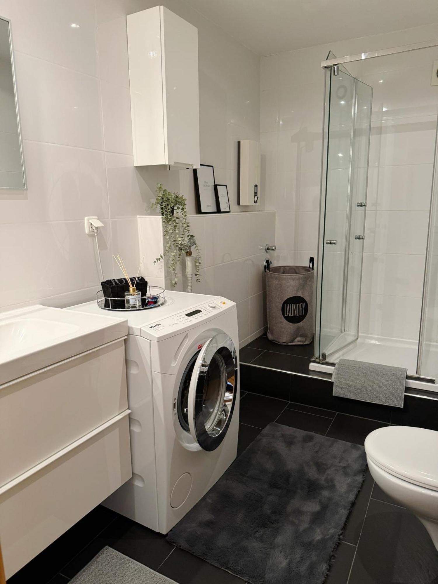 90M2 I Central I Netflix I Wifi I Free Parking I Lia Apartments Hannover Kültér fotó