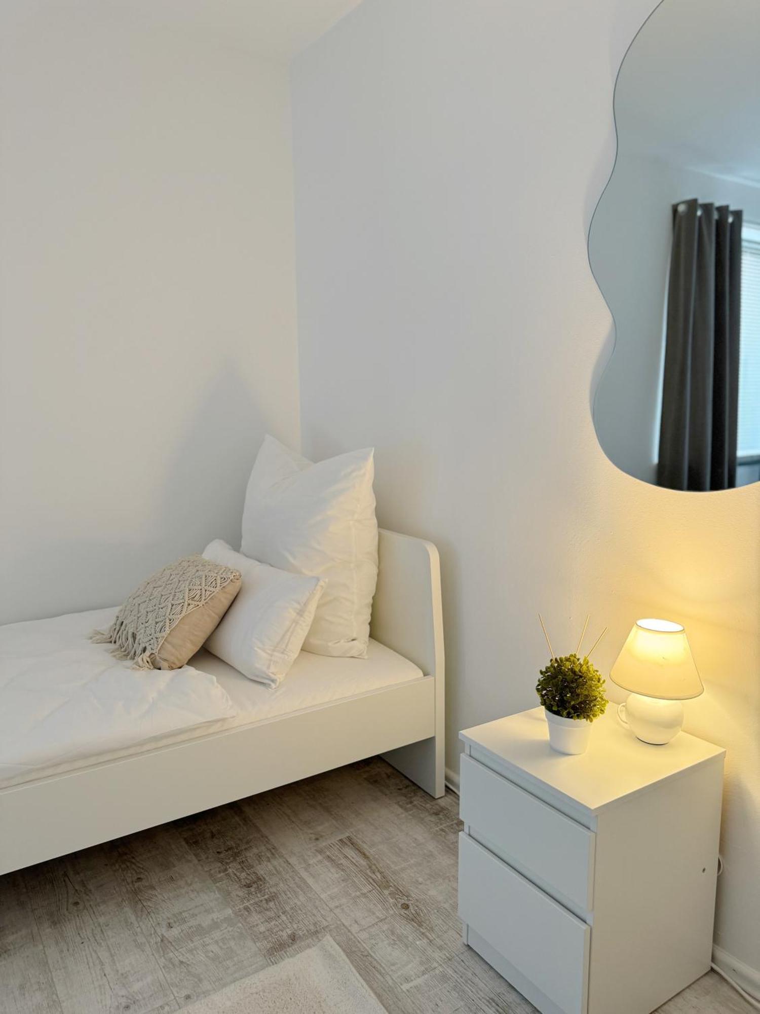 90M2 I Central I Netflix I Wifi I Free Parking I Lia Apartments Hannover Kültér fotó